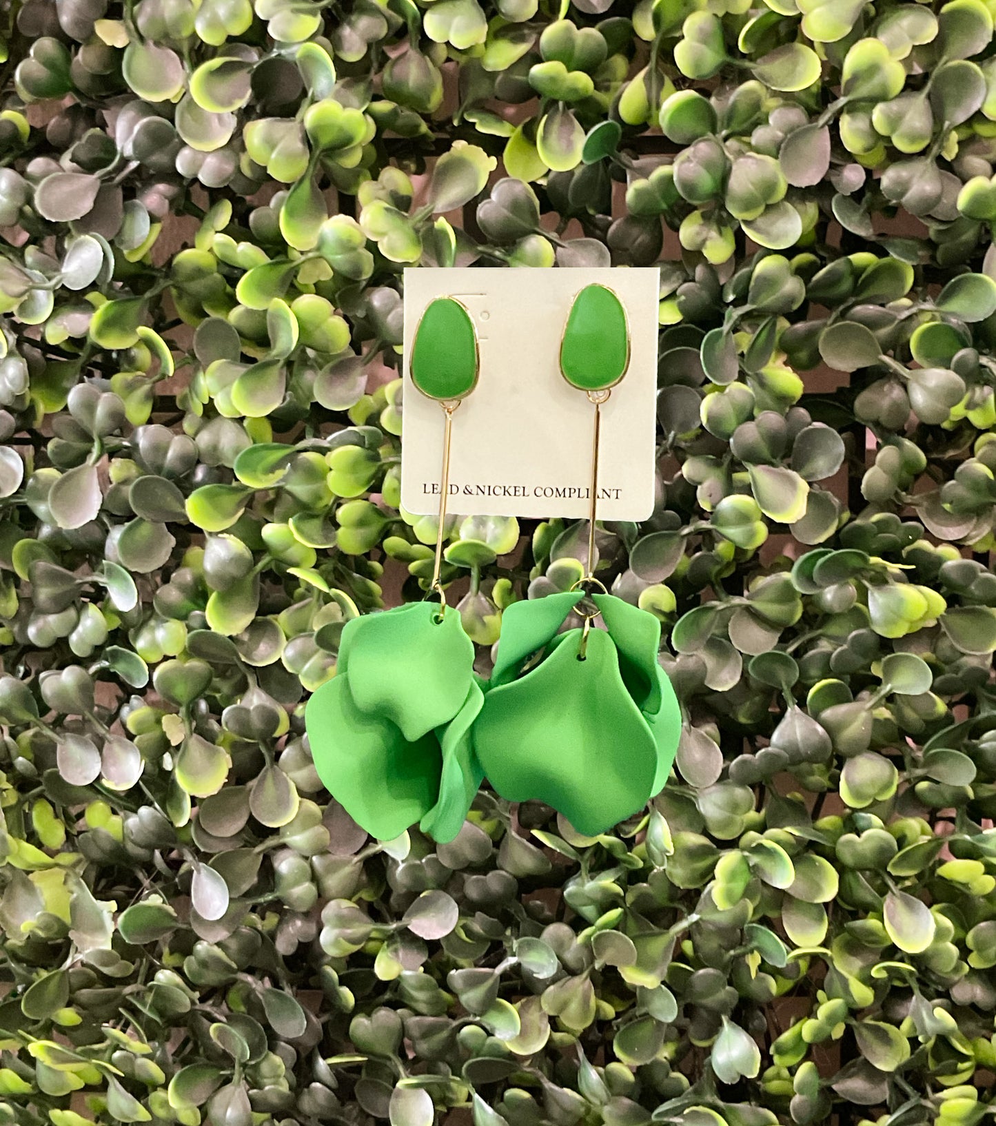 Green Long Pedal Earrings