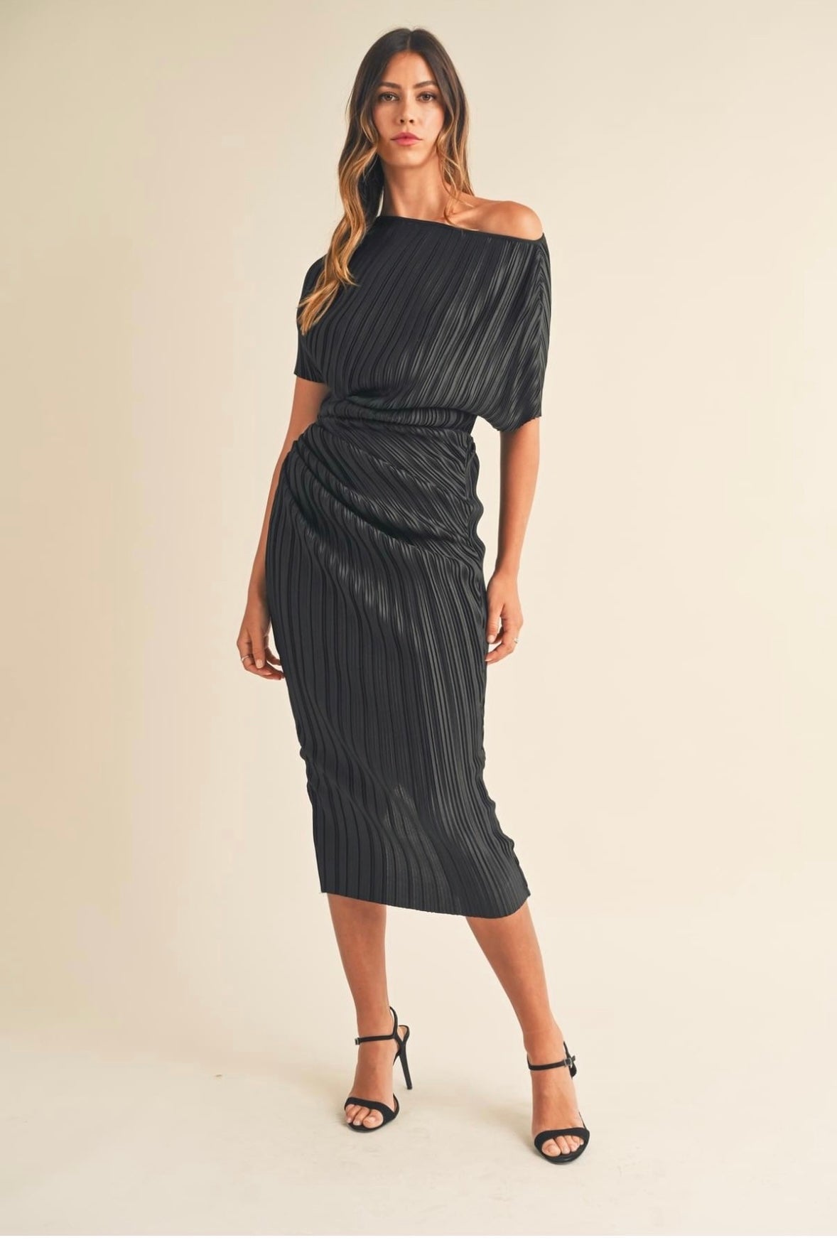Naira pleated midi dress