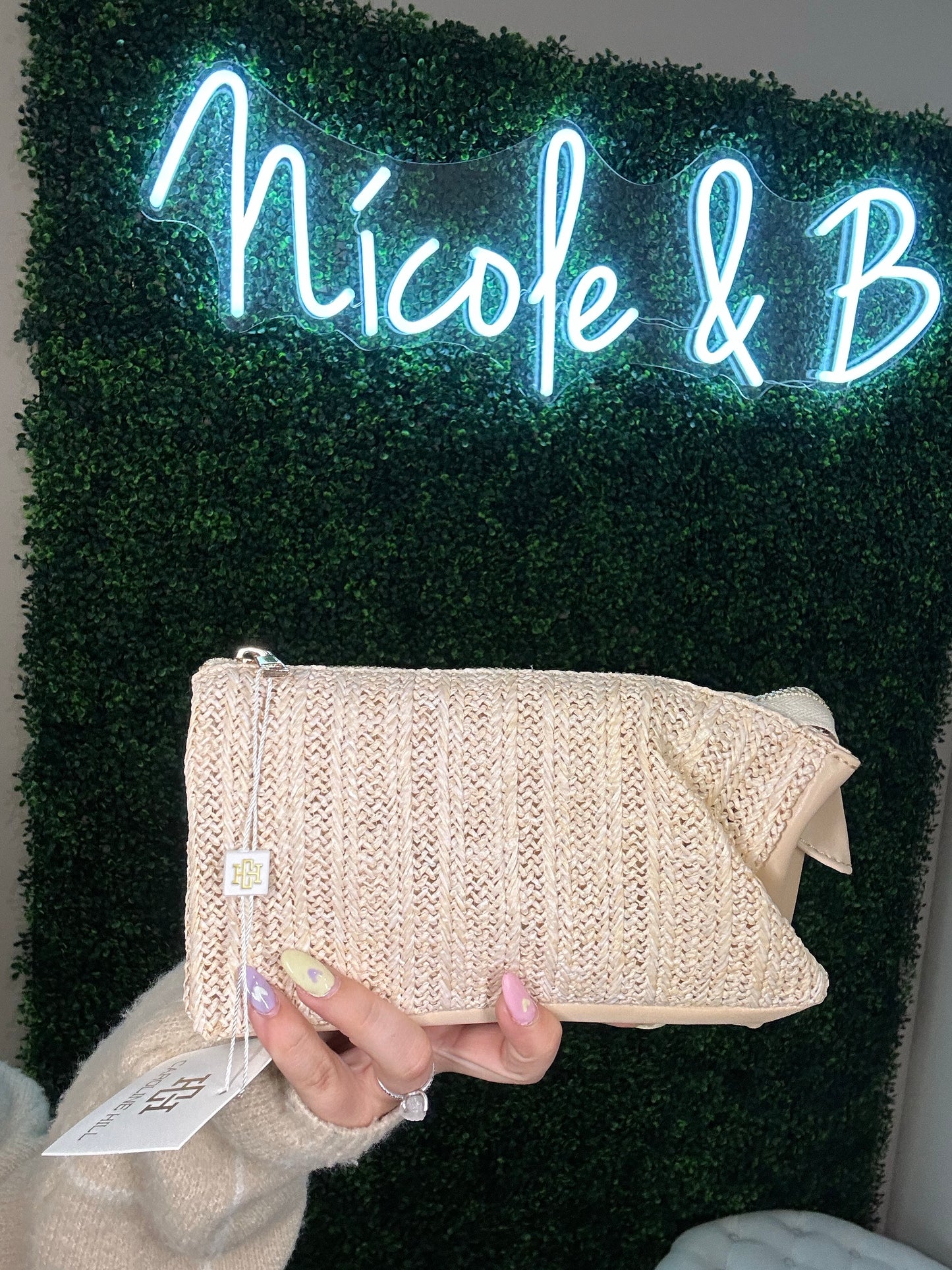 Beige purse