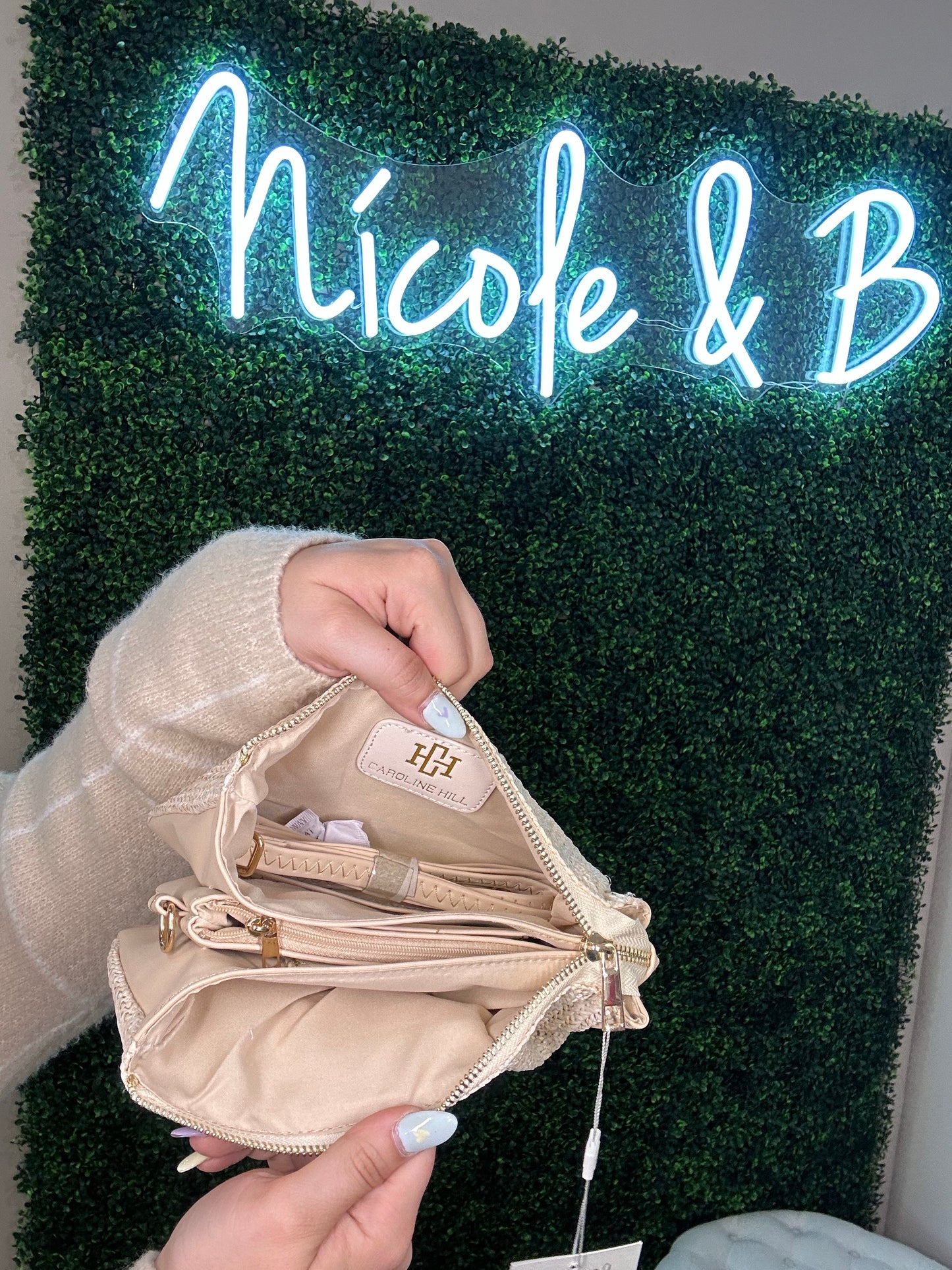 Beige purse